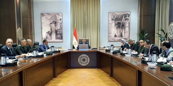 رئيس الوزراء يتابع الموقف التنفيذي للبنية الأساسية بمشروعات…