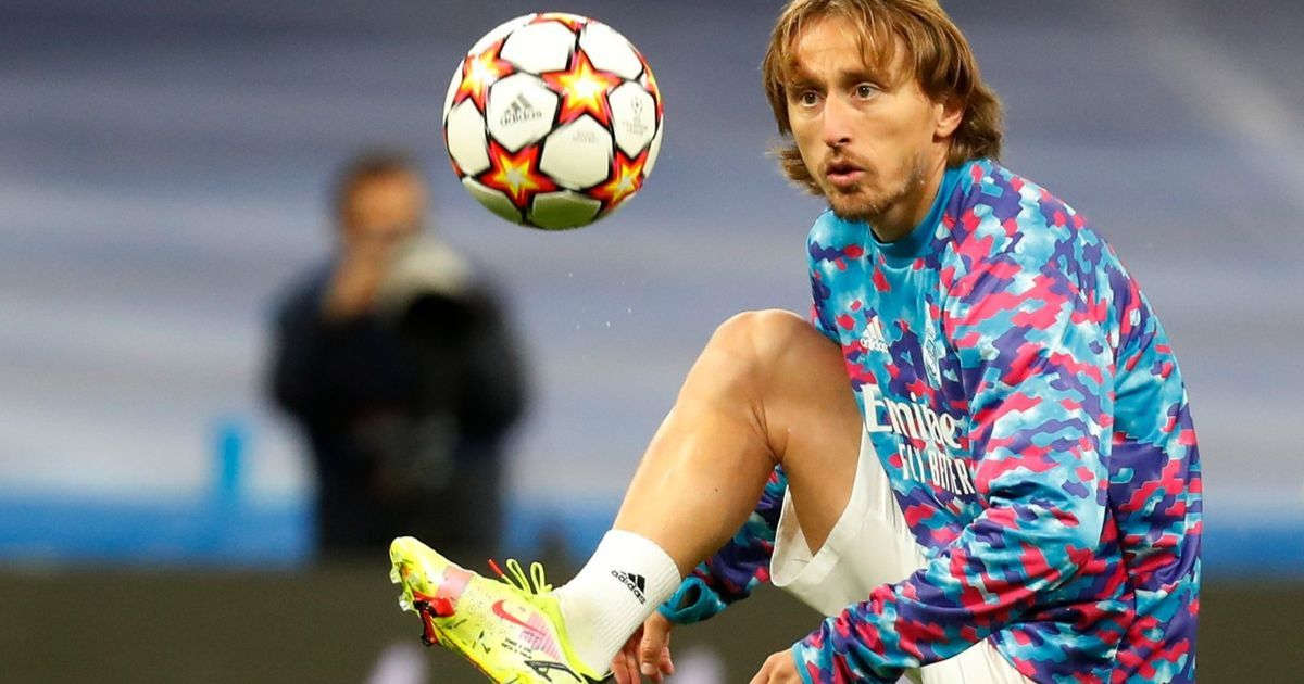 منها تجنب ريال مدريد.. 3 أسباب تدفع مودريتش لقبول عرض ميلان