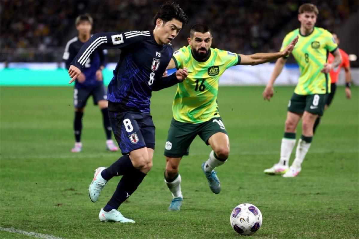 أستراليا تخطف فوزًا دراميًا من اليابان وتنعش آمالها في تصفيات كأس العالم (فيديو)
