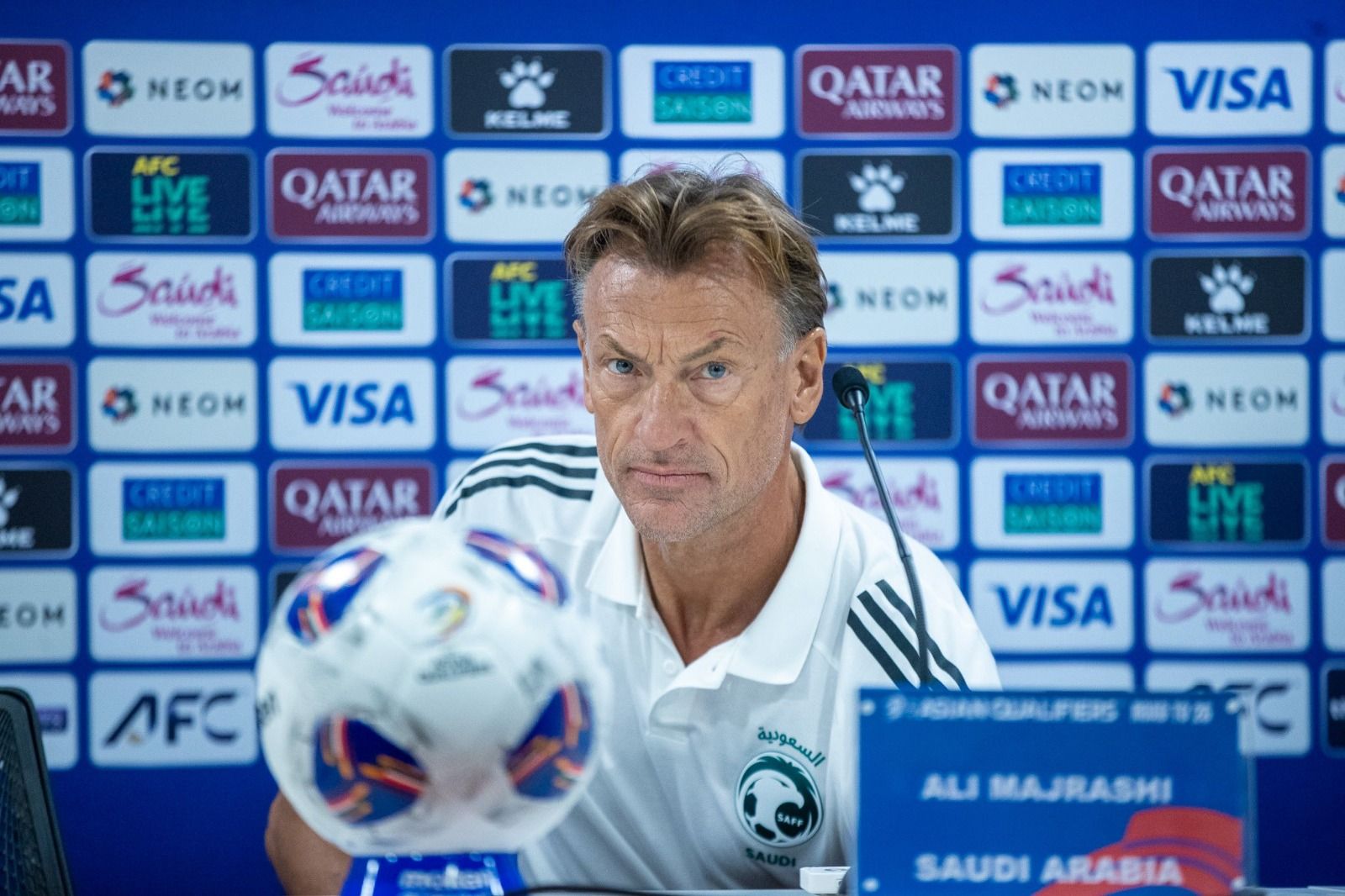 ماذا تحتاج السعودية للتأهل بعد فوز أستراليا على اليابان؟