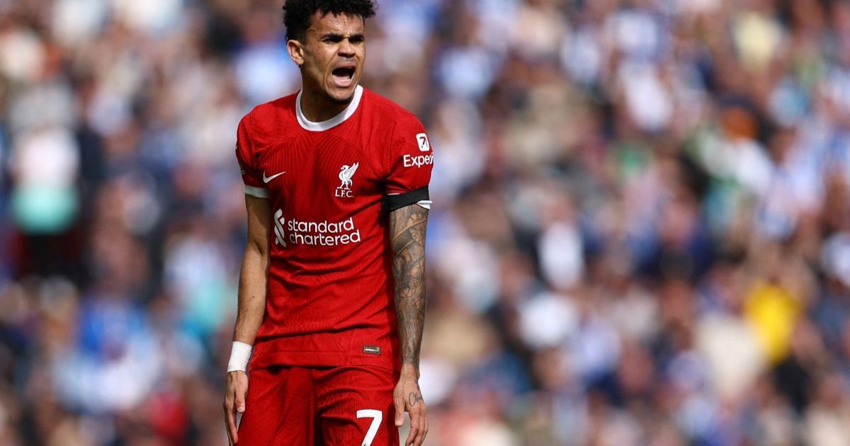 ليفربول يواصل تعنته مع برشلونة بعرقلة مفاوضة لويس دياز