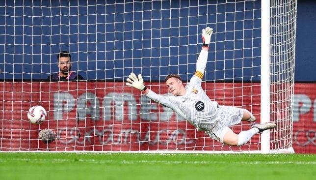 تير شتيجن يحسم موقفه من الرحيل عن برشلونة