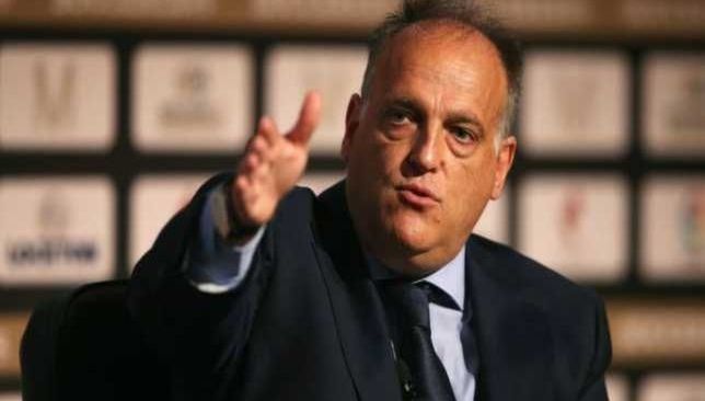 تيباس يفاضل بين يامال وفينيسيوس للفوز بالكرة الذهبية 2025