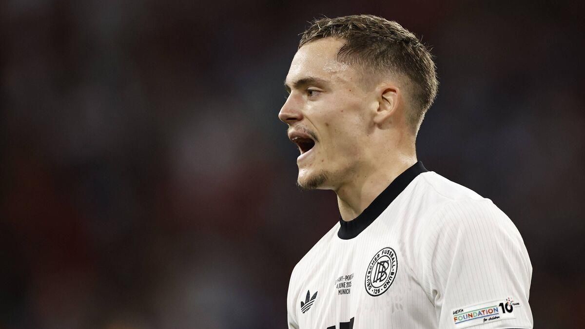 بسبب نادِ صاعد حديثًا.. تطور مفاجئ في صفقة انتقال فيرتز إلى ليفربول