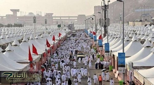 حجاج بيت الله الحرام يستقبلون أول أيام التشريق