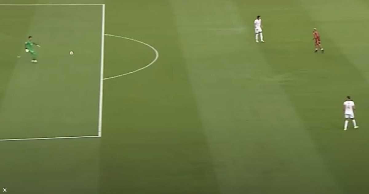 العالم اليوم - بالفيديو.. هدف "كوميدي" قد يضيع حلم دولة بالوصول للمونديال