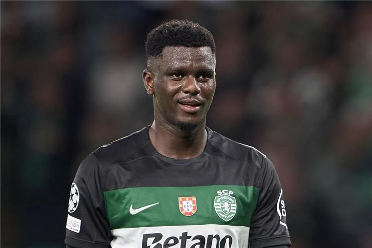 ليفربول يقتحم سباق “ساخن” للتعاقد مع مدافع إفريقي