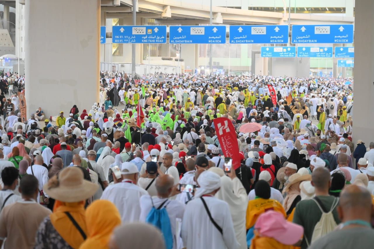 بعثة حج "الجمعيات الأهلية" تتابع إقامة الحجاج في منى خلال أيام التشريق