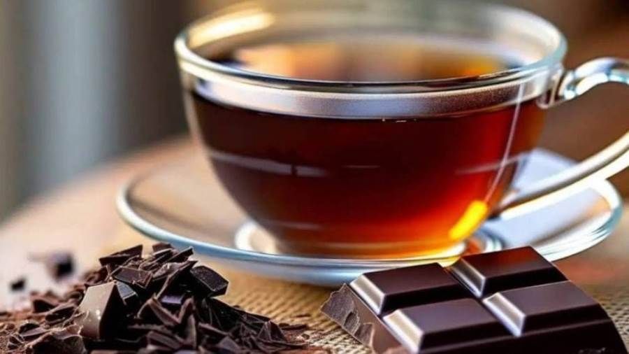 تعرفي على أبرز فوائد تناول الشوكولاتة مع الشاي