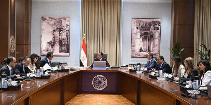 الحكومة تجهز فرصا استثمارية في القطاع الصحي للسنوات العشر…