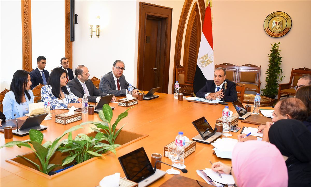 عبد العاطي يتابع جهود وزارة الخارجية فى رعاية المواطنين المصريين بالخارج