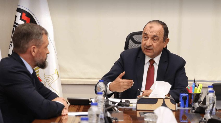 وزير قطاع الأعمال يبحث مع تحالف بقيادة روسال الروسية سبل…