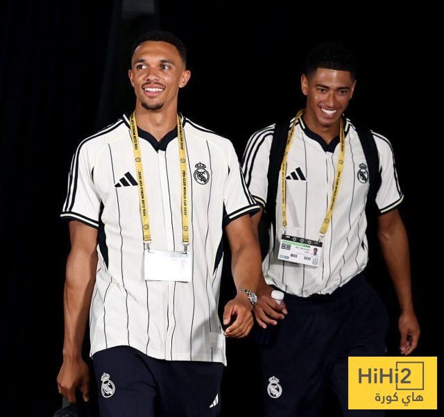 كم وصلت أسعار تذاكر الريال والهلال قبل انطلاق المباراة؟