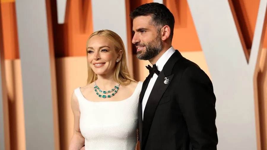 بكلمات رومانسية.. ليندسي لوهان تهنئ زوجها الإماراتي بدر شماس ‏بيوم ميلاده قامت الممثلة العالمية ليندسي لوهان Lindsay Lohan بتهنئة زوجها رجل الأعمال الإماراتي بدر شماس بمناسبة يوم ميلا إقرأ المزيد