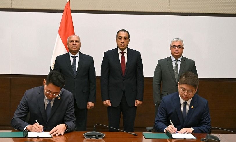مجمع صناعي متكامل لإنتاج مستلزمات الطاقة الشمسية في السخنة…