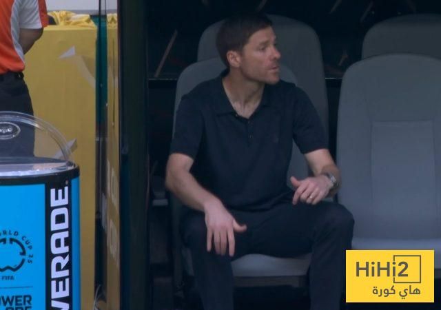 صور.. رد فعل ألونسو على اهدار ركلة الجزاء ضد الهلال