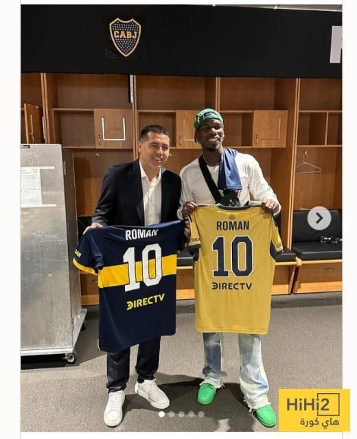 بوغبا يشعل التكهنات بظهوره بقميص بوكا جونيورز