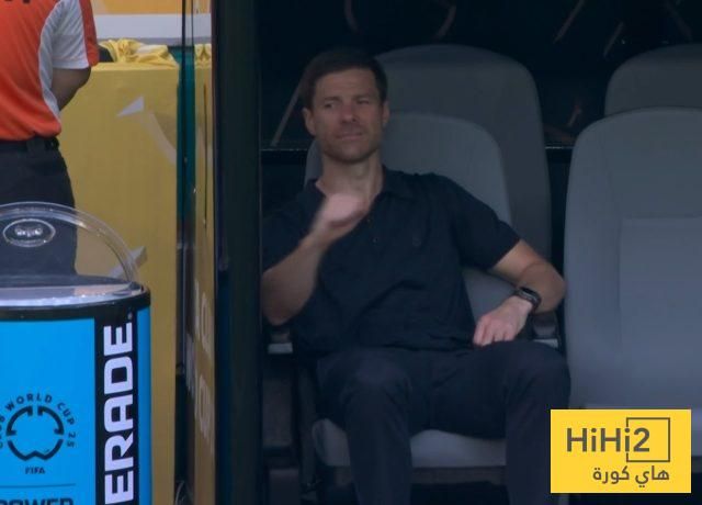 صور.. رد فعل ألونسو على اهدار ركلة الجزاء ضد الهلال