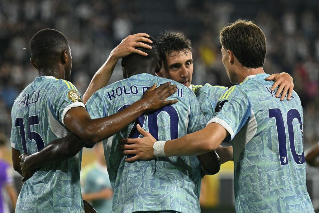 يوفنتوس يحذر منافسيه بخماسية في شباك العين