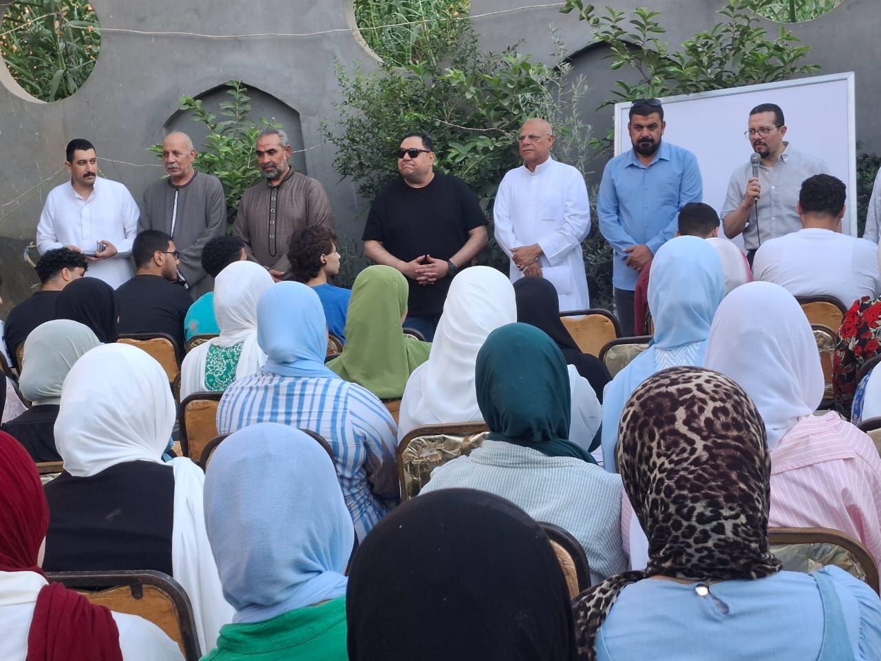 بحضور خيرالله وابو حسين.. مستقبل وطن” يدعم طلاب الثانوية بمراجعات مجانية بزفتي