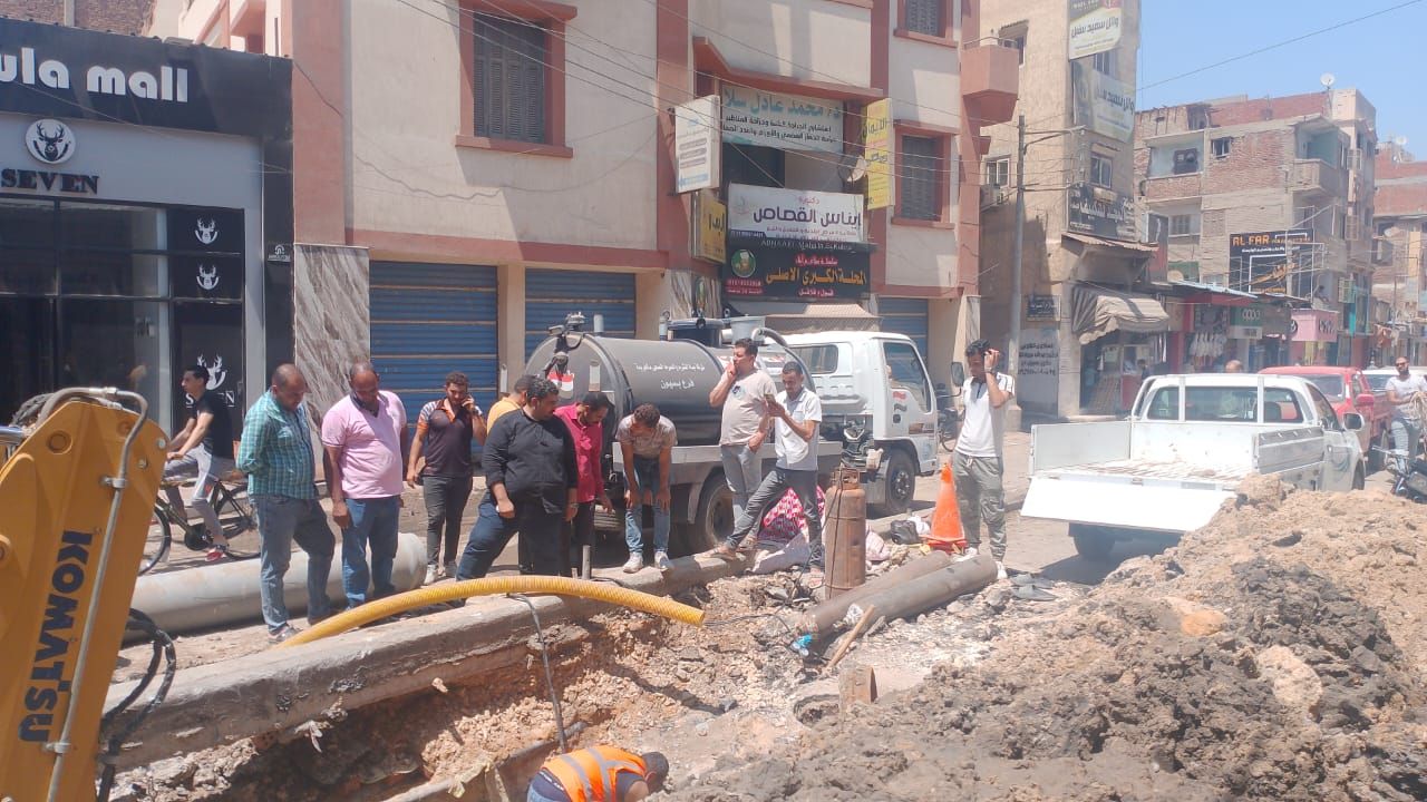 مياه الغربية ترفع حالة الطوارئ بعد كسر في خط طرد ببسيون