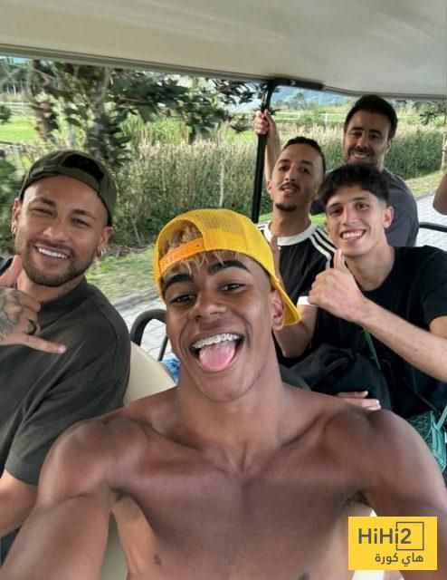 صور : لامين يامال يقضي عطلته مع نيمار