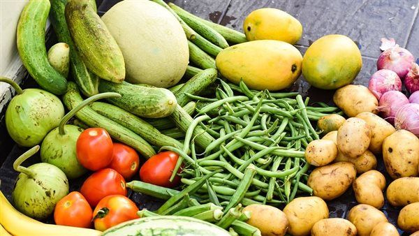 أسعار الخضروات والفاكهة اليوم الجمعة 20 – 6
