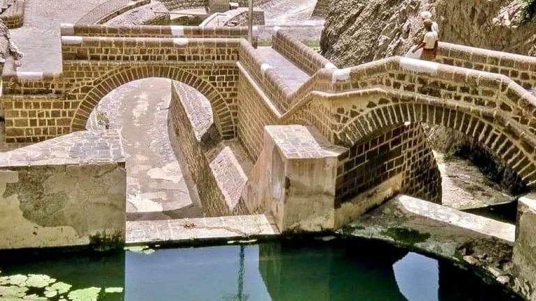 سدود اليمن.. إرث هندسي عظيم يواجه العطش المعاصر