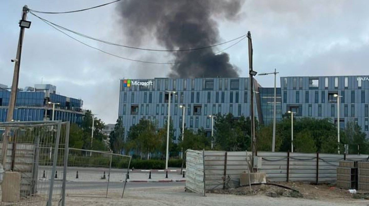 سقوط صاروخ إيراني قرب شركة مايكروسوفت في بئر السبع