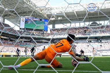 بن سعيد على خطى بونو.. أسود المرمى في مونديال الأندية‎