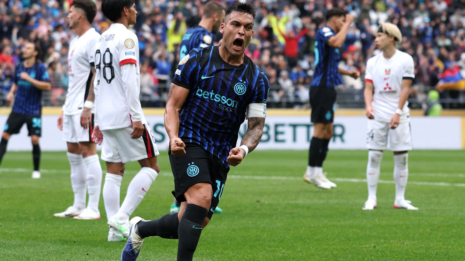 لاوتارو: ما يحدث لنا مؤسف.. وعلينا أن نلعب بشجاعة