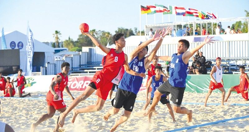فـي أولى مشاركاته فـي كأس العالم .. منتخب الناشئين لكرة اليد الشاطئية ينهى مشواره بالمركز الثامن فـي الترتيب العام