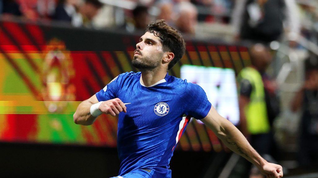 نيتو يسير عكس التيار: اللعب بالمونديال أفضل من عطلة الصيف