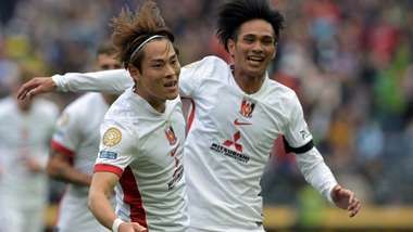 بالصور.. إنتر ميلان يعاقب أوراوا في الوقت القاتل