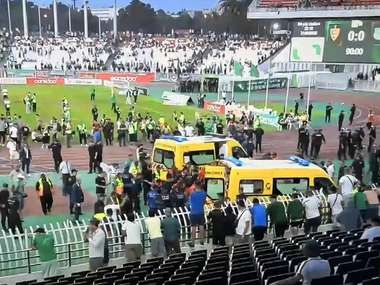 حادث مفجع يفسد احتفالات المولودية بلقب الدوري الجزائري