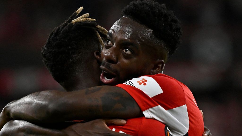 بسبب برشلونة.. إينياكي ويليامز يرد بقوة على إهانة نيكو