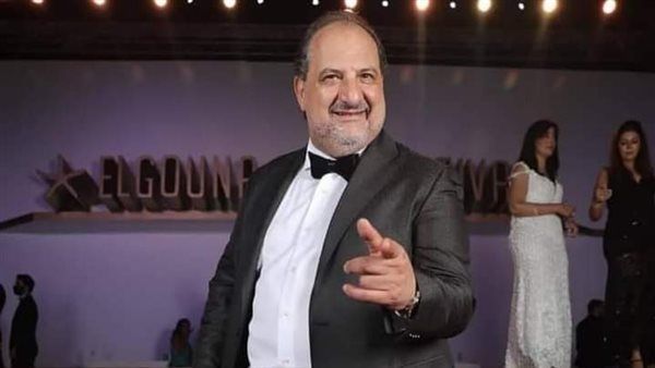 تفاصيل شخصية خالد الصاوي في فيلم “صقر وكناريا”