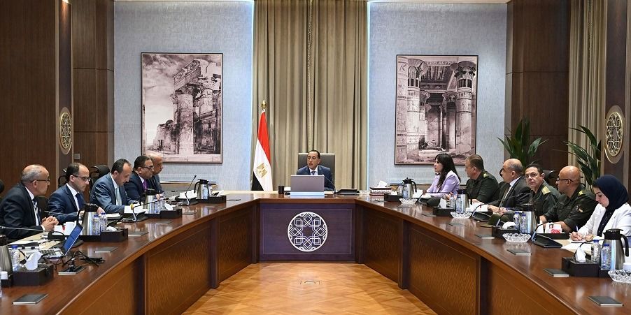 الحكومة: تشغيل منظومة الطاقة الشمسية في جميع المباني…