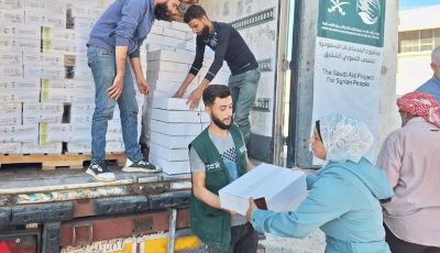 مركز الملك سلمان للإغاثة يوزّع 10.382 كرتون تمر في محافظة ريف دمشق