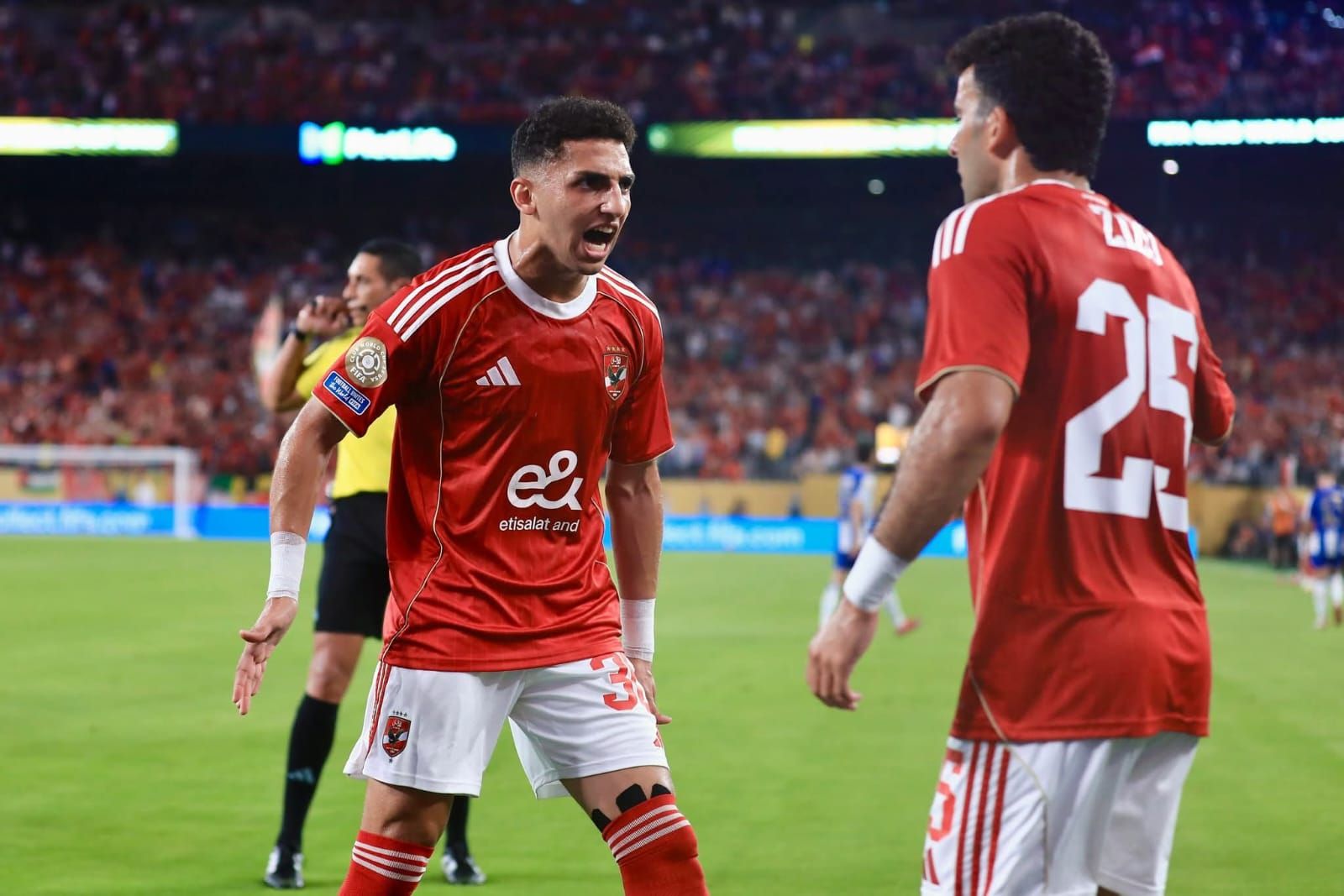 عاجل: الاهلي يودع كأس العالم للأندية بعد التعادل مع بورتو 4-4