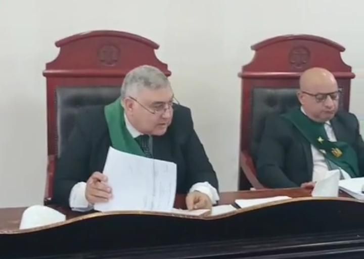 عاجل: “توربيني البحيرة” ينكر الاتهامات الموجهة إليه في أولى جلسات محاكمته (فيديو)