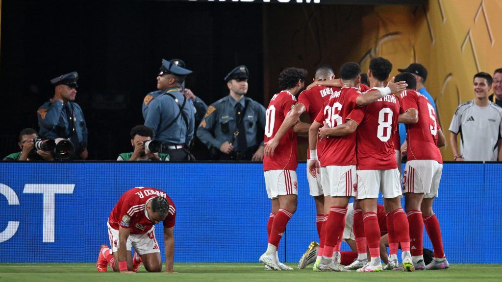 عاجل: إجتماع عاصف للخطيب مع مدرب الاهلي ورحيل 11 لاعب- خاص