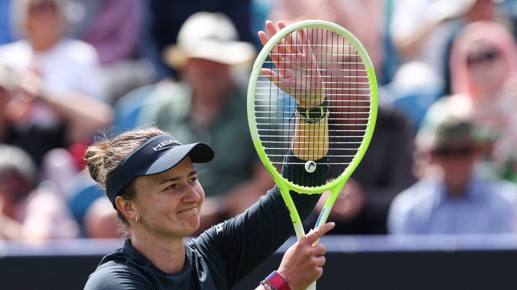 عاجل: كريتشيكوفا تهزم دارت وتتقدم في إيستبورن