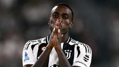 عاجل: ناد إنجليزي يخطط لصفقة مزدوجة من يوفنتوس