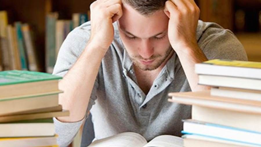 عزيزي طالب الثانوية العامة.. إليك 5 عادات خاطئة تدمر تركيزك