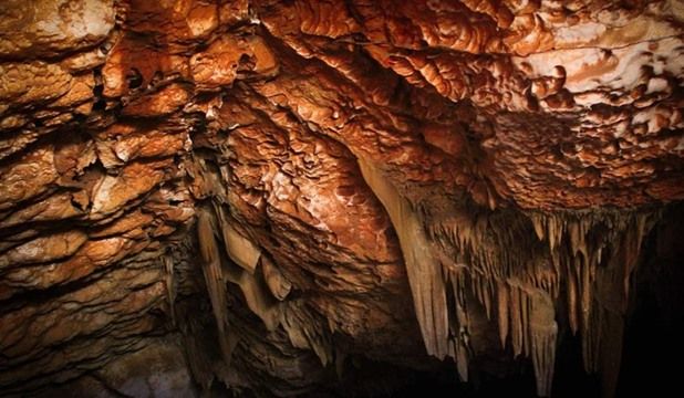 عاجل: كهف سنور.. جوهرة جيولوجية مدفونة في قلب بني سويف