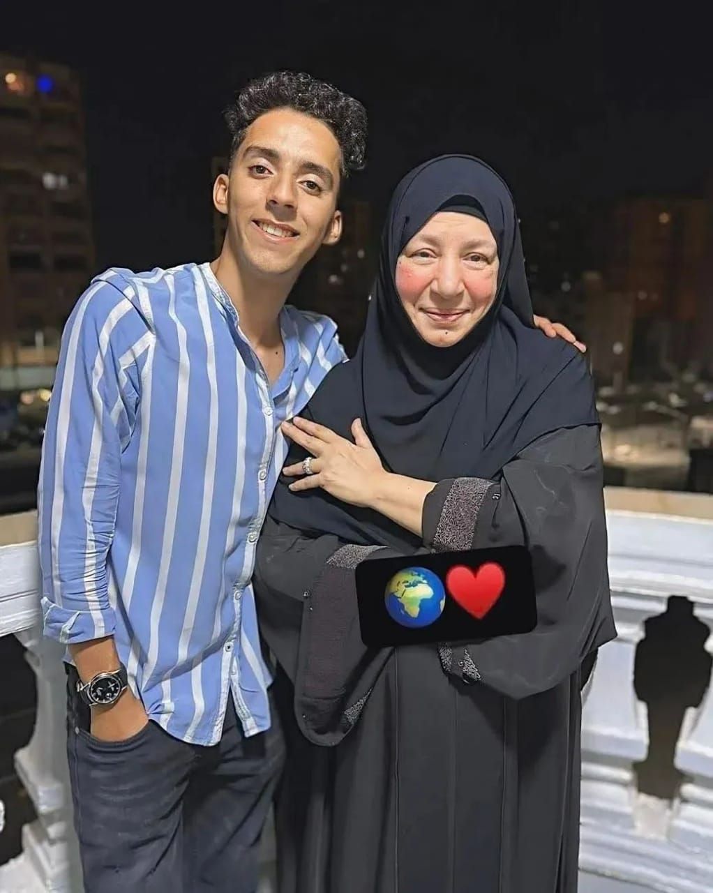 عاجل: بعد الصورة المثيرة للجدل.. عبد المنعم المصرفي يكشف ذكرياته مع عبلة كامل