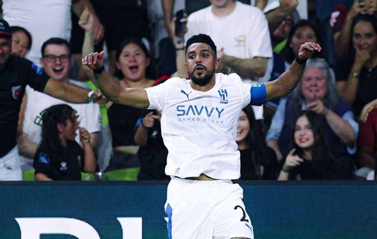 عاجل: سالم الدوسري يصدم الهلال قبل مواجهة مانشستر سيتي