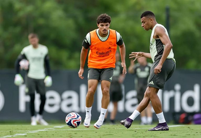 عاجل: يتدرب ولكن.. غموض موقف مبابي من مباراة ريال مدريد ويوفنتوس