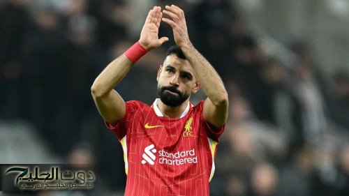 سألوا محمد صلاح مين الأفضل ميسي ولا كريستيانو؟ شوف ردّه الصادم اللي حيخلي الجمهور ينقسم نصين!